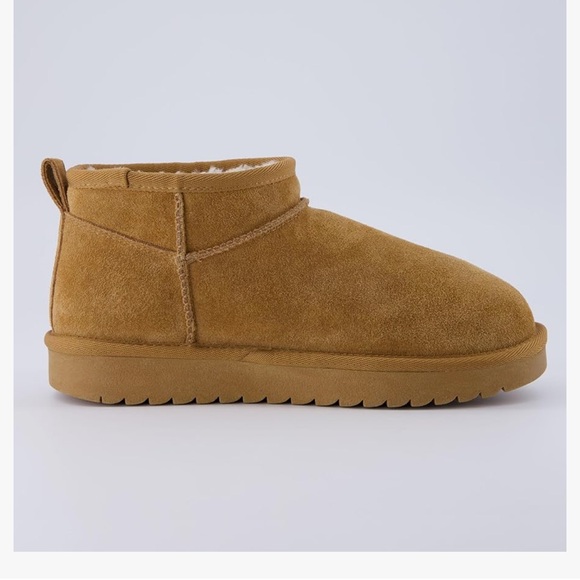 CUSHIONAIRE Women's Hip Genuine Suede pull on boot +Memory Foam - Picture 1 of 5
